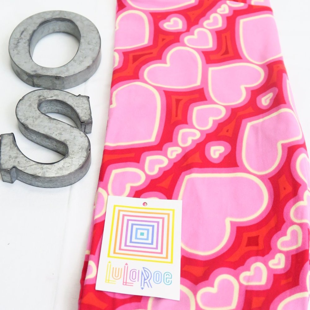 NWT LuLaRoe Leggings One Size / OS Hearts